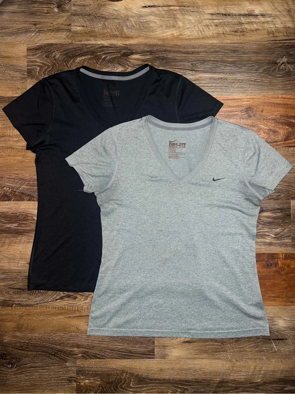 Nike Dri-FIT 2 Pack V-Neck Short Sleeve Athletic Tops - Black/Gray, Size M